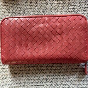 Bottega Veneta Intrecciato Zip-around Wallet Salmon Coral Pink